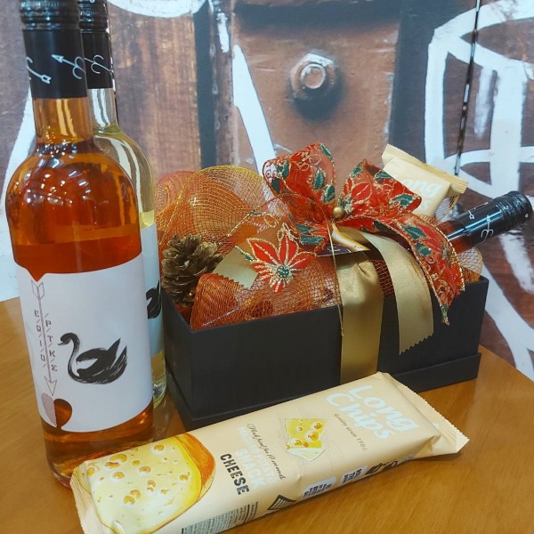 ΚΟΥΤΙ ΜΕ ΕΠΕΝΔΥΣΗ ΤΕΤΡΑΓΩΝΟ Ή ΠΑΡΑΛ/ΜΟ ΔΙΑΦ.ΧΡΩΜΑΤΑ